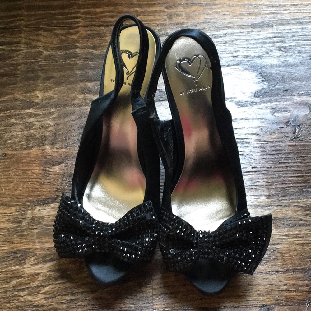 By Steve Madden Black heels